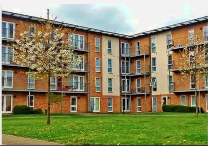 2 Bedroom Flat To Rent In King George Crescent, Wembley, HA0