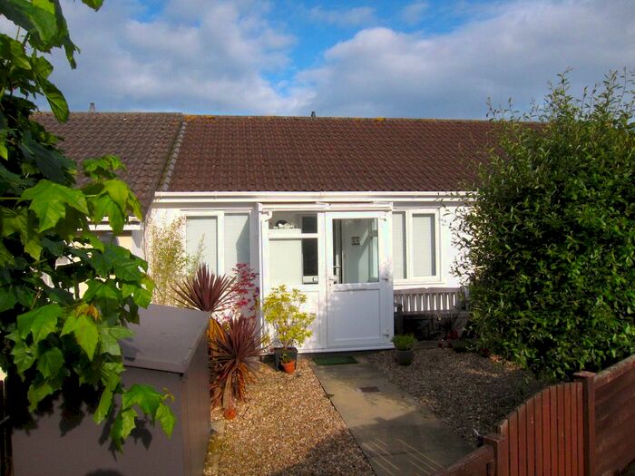 2 Bedroom Terraced Bungalow For Sale In Heanton Lea, Chivenor, EX31