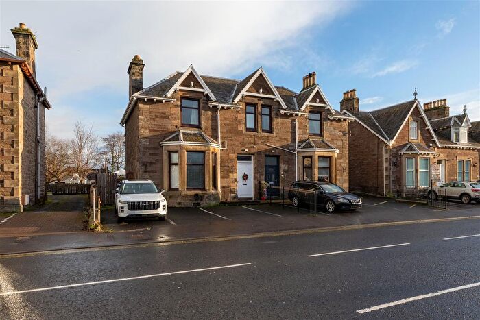 5 Bedroom Semi Detached House For Sale In Dunkeld Road, Perth, PH1