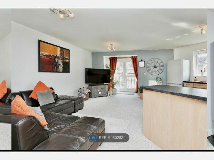 1 Bedroom Flat To Rent In Great Sankey, Warrington, WA5