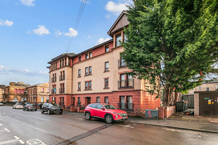 3 Bedroom Flat For Sale In / Ashley Street, Woodlands, G3