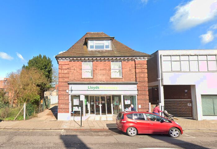 2 Bedroom Flat To Rent In Electric House, Station Road, Chingford, London, E4