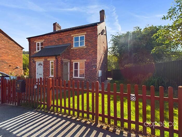 2 Bedroom Cottage To Rent In Spring Close, Wirksworth, Matlock, Derbyshire, DE4