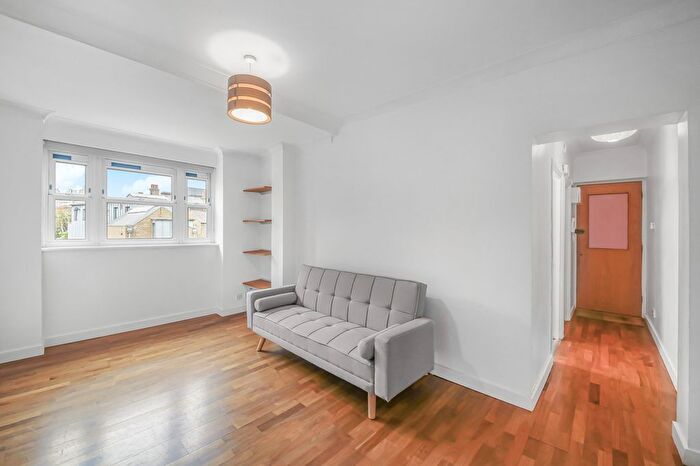 1 Bedroom Flat To Rent In St. Georges Buildings, St. Georges Road, London, SE1