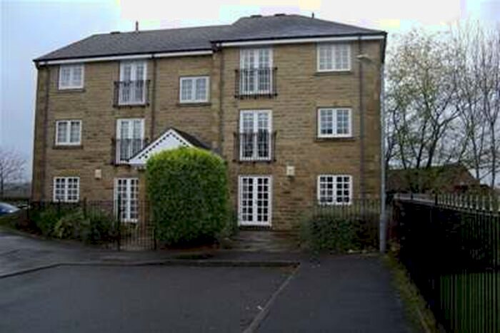 2 Bedroom Flat To Rent In Mountjoy Road, Huddersfield, HD1