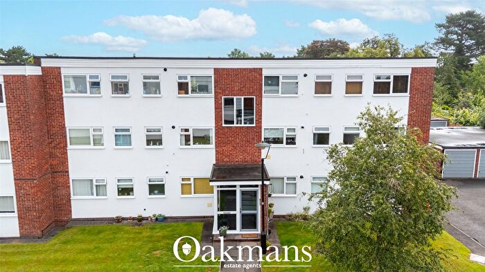 2 Bedroom Flat For Sale In Northfield Road, Kings Norton, Birmingham, West Midlands, B30