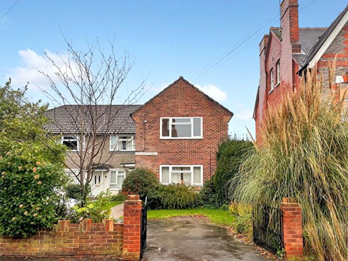 2 Bedroom Maisonette For Sale In Hamilton Road, Reading, RG1