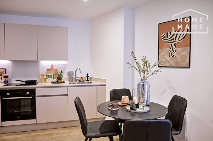 2 Bedroom Flat To Rent In Moor Street, Queensway, Birmingham, B4