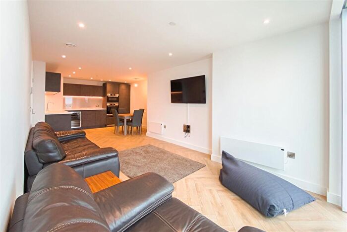 2 Bedroom Apartment To Rent In Elizabeth Tower, M15