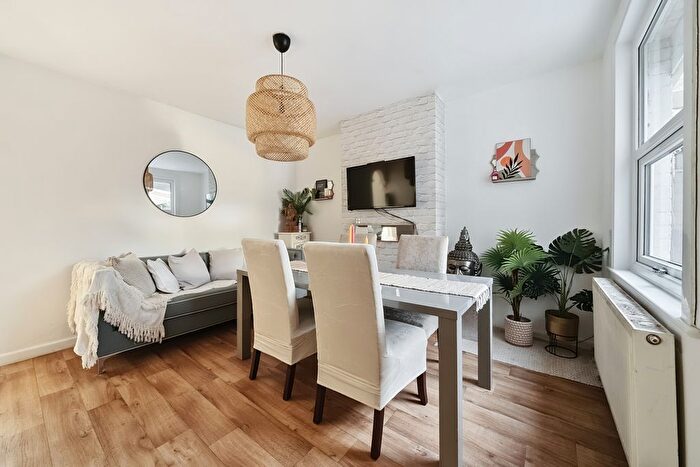 2 Bedroom Terraced House For Sale In Cyril Street, Taunton, TA2