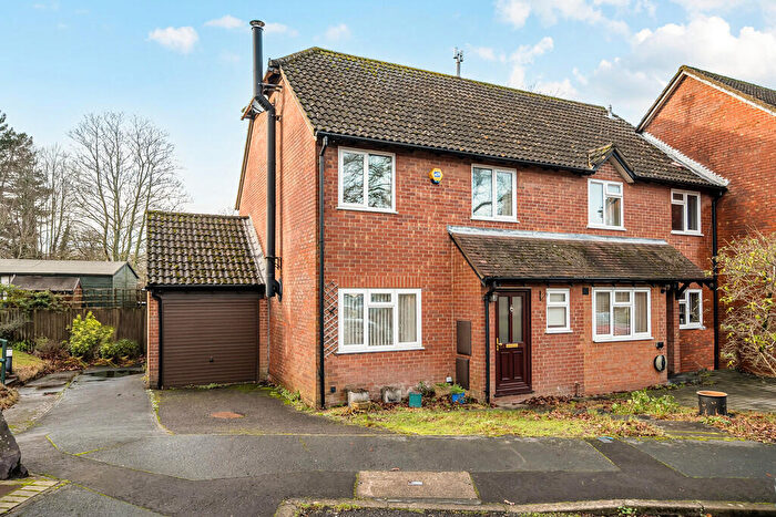 3 Bedroom End Of Terrace House For Sale In Storrington - Close To The Village Centre, RH20