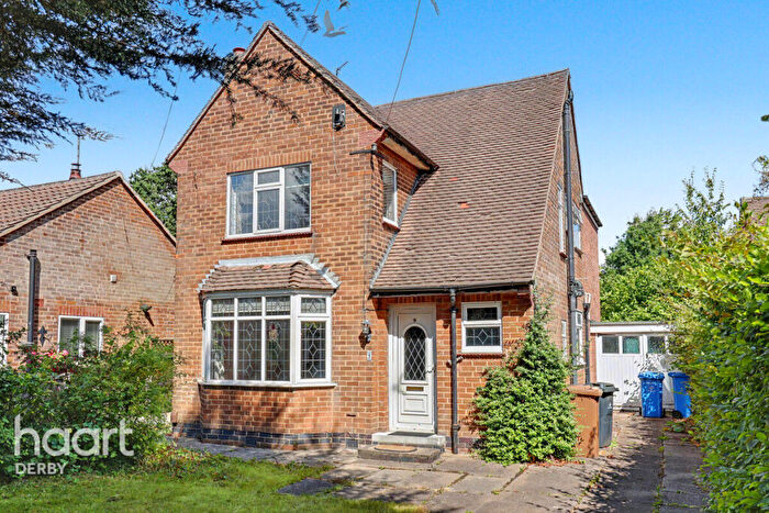 4 Bedroom Detached House For Sale In Rowley Lane, Littleover, DE23
