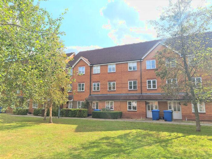 1 Bedroom Flat To Rent In Aspen Grove, Aldershot, GU12
