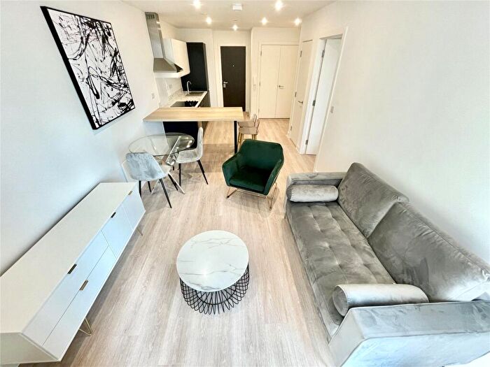 Apartment For Sale In Embankment West, New Kings Head Yard, Salford, M3