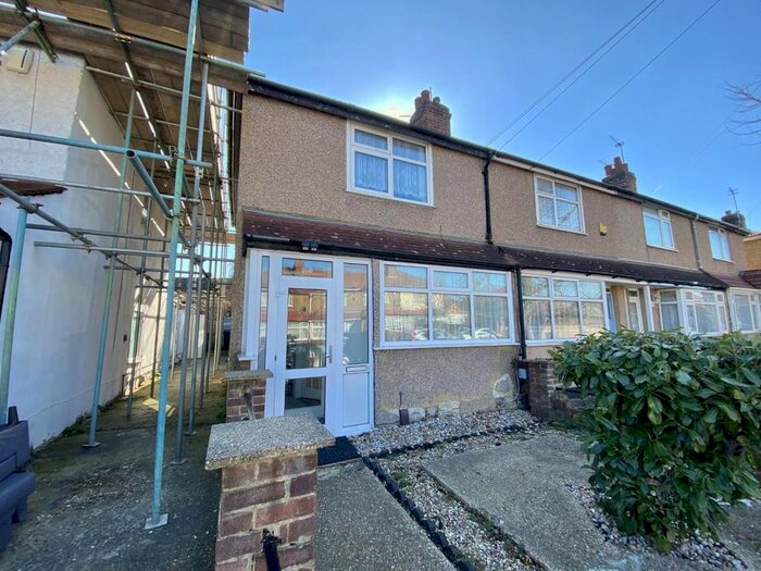 Property To Rent In Woodstock Gardens, Hayes, UB4