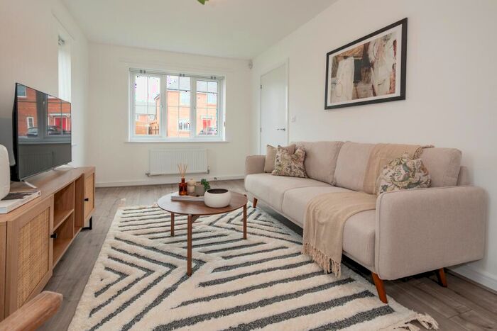 3 Bedroom House To Rent In Redstart Place, Worksop, S81