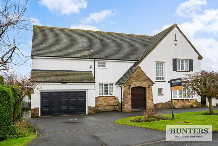 5 Bedroom Detached House For Sale In Dale Close, Guiseley, Leeds, West Yorkshire, LS20