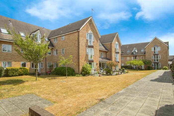 1 Bedroom Flat For Sale In Sunnyhill Road, Poole, BH12