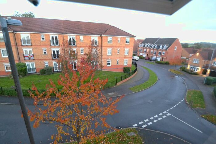 2 Bedroom Flat To Rent In Conisborough Way, Hemsworth, Pontefract, WF9