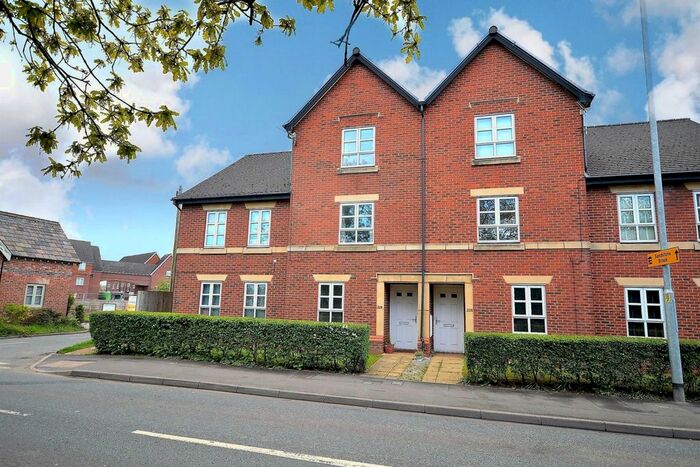 4 Bedroom Terraced House To Rent In Rushgreen Road, Lymm WA13