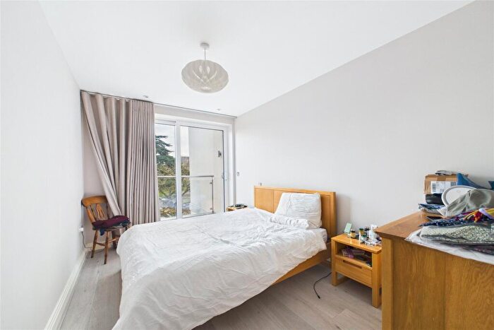 2 Bedroom Apartment To Rent In St. Ives Road, Maidenhead, Berkshire, SL6