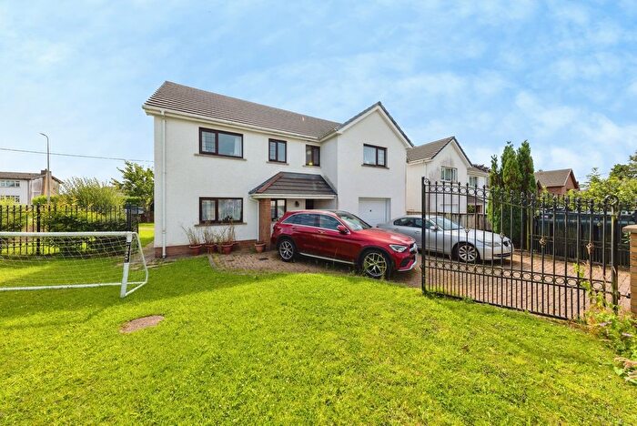 5 Bedroom Detached House For Sale In Maes Brynglas, Peniel, Carmarthen, Carmarthenshire, SA32
