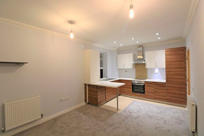 2 Bedroom Apartment To Rent In Pickford Road, Bexleyheath, DA7