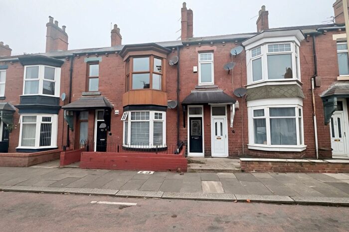 2 Bedroom Flat For Sale In Birchington Avenue, South Shields, NE33