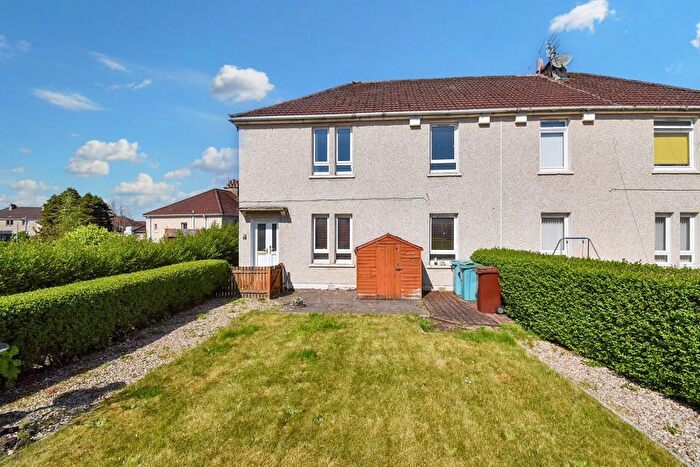 2 Bedroom Flat To Rent In Jarvie Crescent, Kilsyth, G65