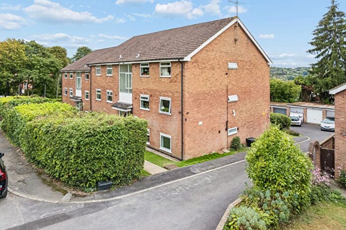 2 Bedroom Flat For Sale In Shrubbery Road, Hillcrest Shrubbery Road, HP13