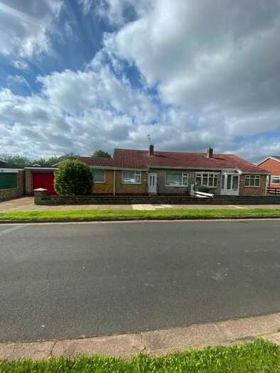 3 Bedroom Semi-Detached Bungalow To Rent In Burniston Drive, Billingham, TS22