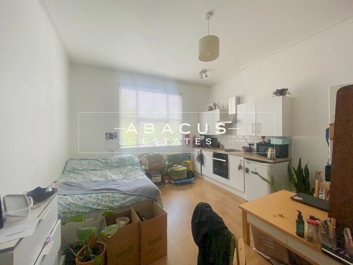 Studio To Rent In Manstone Road, Cricklewood, NW2