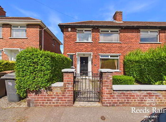 3 Bedroom Semi-Detached House For Sale In Ravenhill Gardens, Belfast, BT6