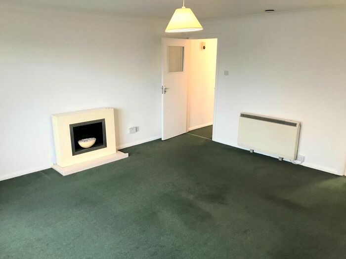 Studio To Rent In Wallace Avenue, Worthing, BN11