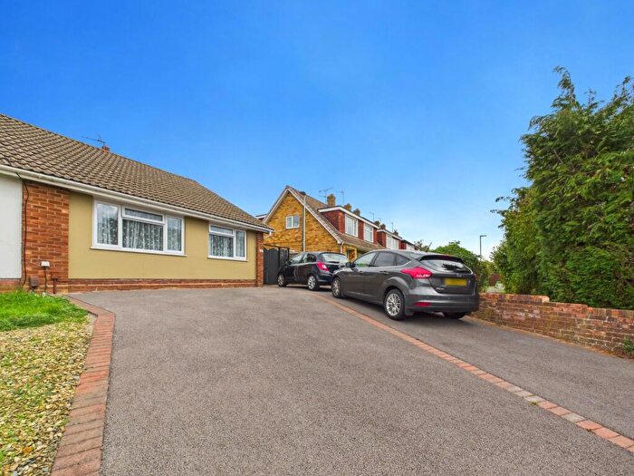 2 Bedroom Bungalow For Sale In Thoresby Avenue, Tuffley, Gloucester, Gloucestershire, GL4