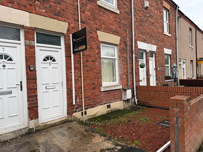 2 Bedroom Flat To Rent In South Terrace, Wallsend, Tyne And Wear, NE28