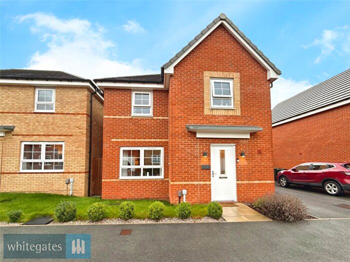 4 Bedroom Detached House For Sale In Railway Walk, Royston, S71