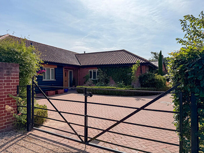 3 Bedroom Detached Bungalow For Sale In Moores Lane, East Bergholt, CO7