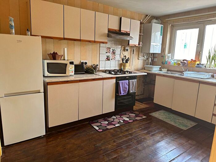 2 Bedroom Maisonette To Rent In Sark Walk, London, E16