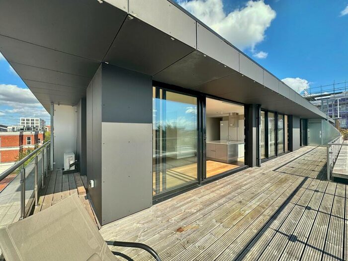 2 Bedroom Penthouse To Rent In Upper Fourth Street, Milton Keynes, MK9