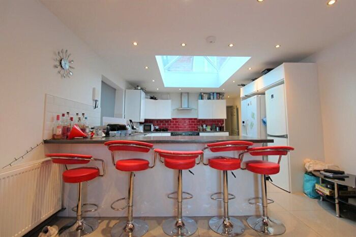 9 Bedroom Terraced House To Rent In Tiverton Road, Selly Oak, Birmingham, B29