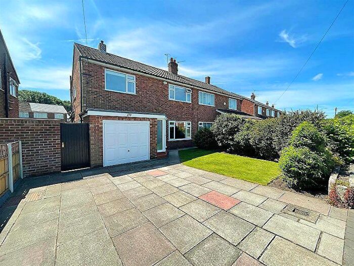 3 Bedroom Semi-Detached House To Rent In Wythenshawe Road, Manchester, M23