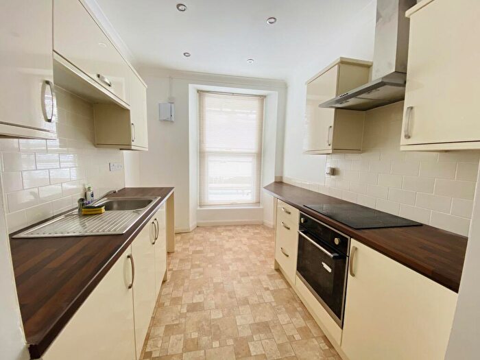 1 Bedroom Flat To Rent In Hill Park Crescent, Plymouth, PL4