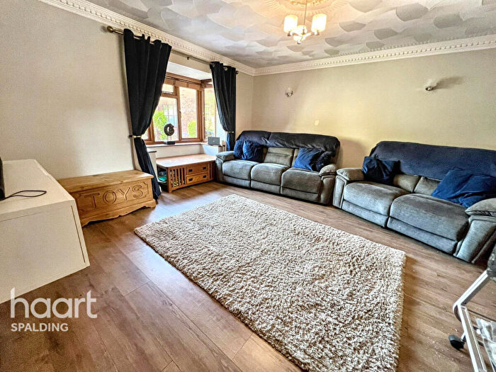 3 Bedroom Terraced House For Sale In Needham Drive, Sutton St James, PE12