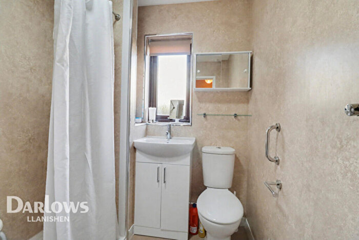 2 Bedroom Flat For Sale In Evansfield Road, Cardiff, CF14