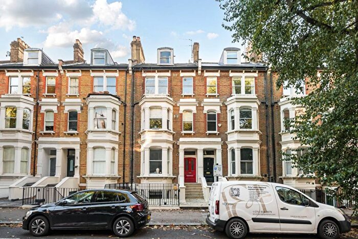2 Bedroom Flat To Rent In Randolph Avenue, Maida Vale, London, W9