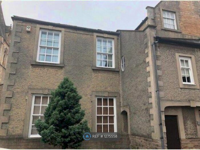 2 Bedroom Flat To Rent In The Manor House, Mansfield Woodhouse NG19
