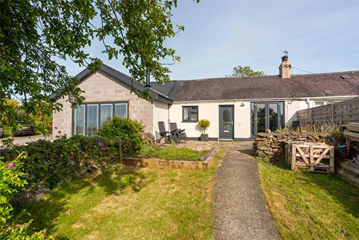 4 Bedroom Semi-Detached House For Sale In Rhos Isaf, Caernarfon, Gwynedd, LL54