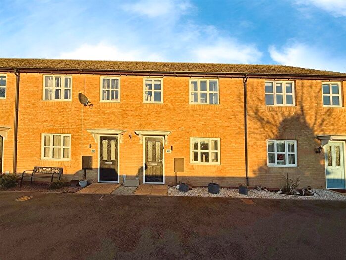 3 Bedroom Terraced House For Sale In Oyster Way, Warsop, Mansfield, NG20