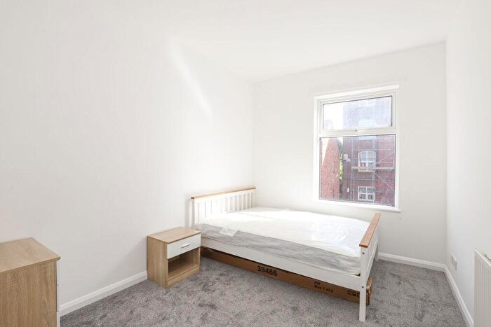 1 Bedroom Flat To Rent In Chester Street, Chesterfield, S40
